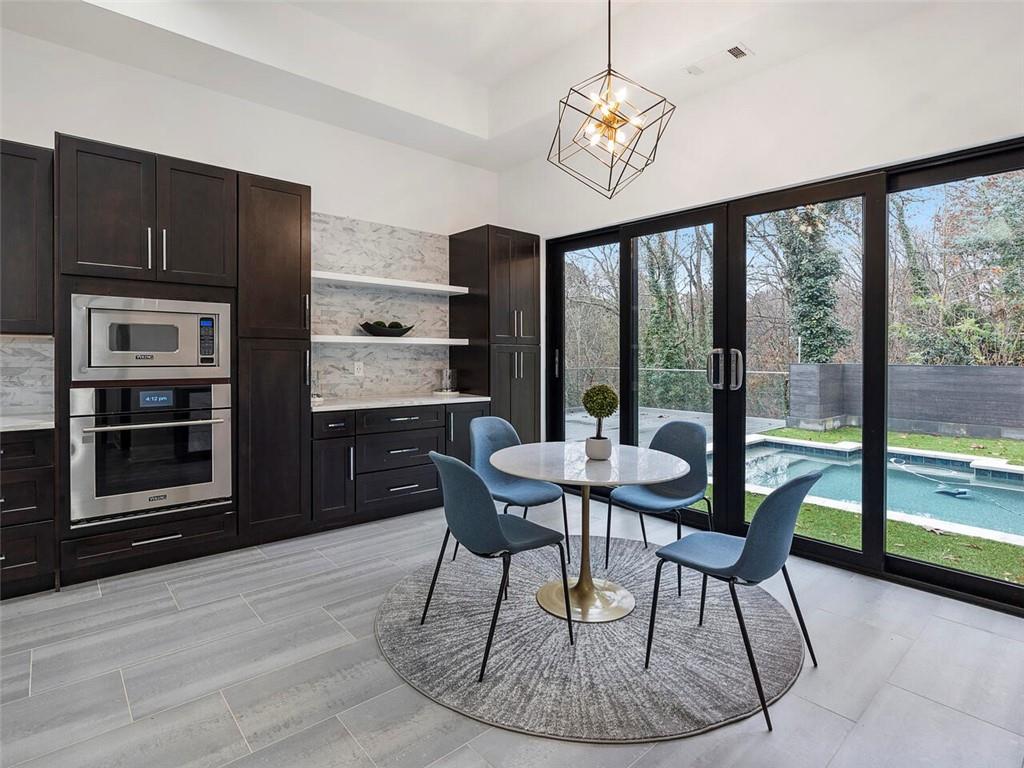 630 Colebrook Court