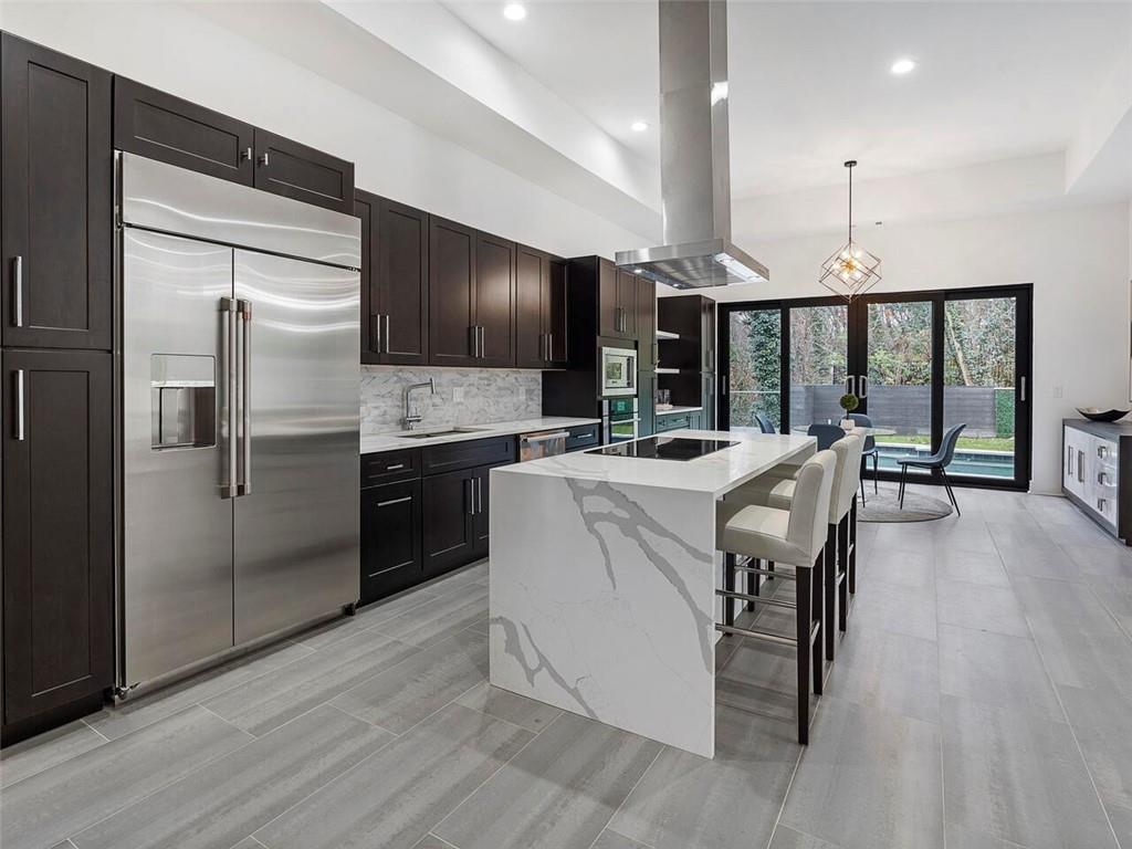 630 Colebrook Court