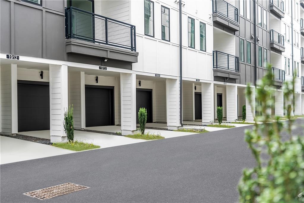 396 Pratt Drive Unit 1932