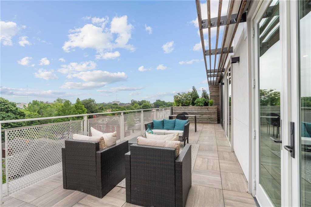 775 Juniper Street NE Unit 522