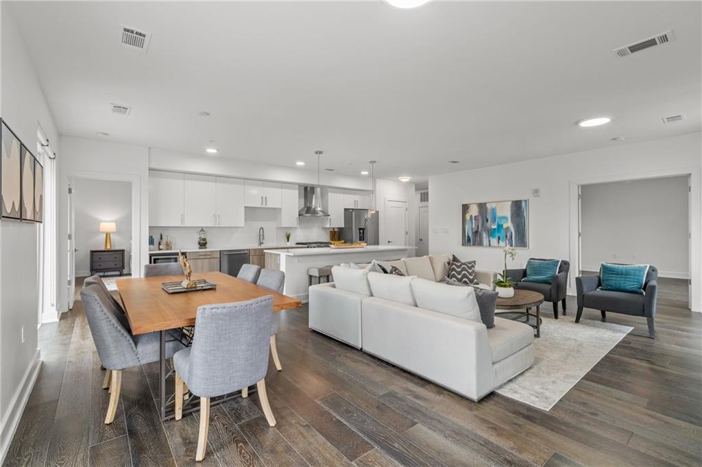 775 Juniper Street NE Unit 522