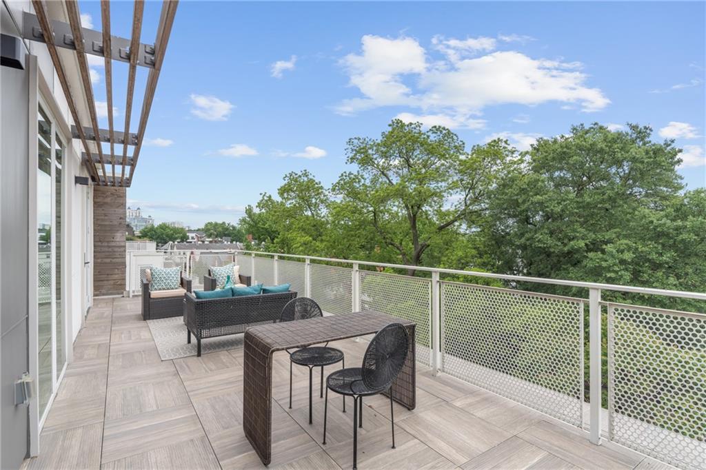775 Juniper Street NE Unit 522