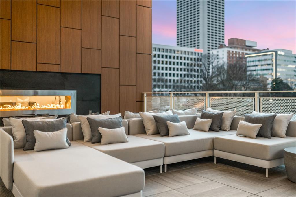 775 Juniper Street NE Unit 522