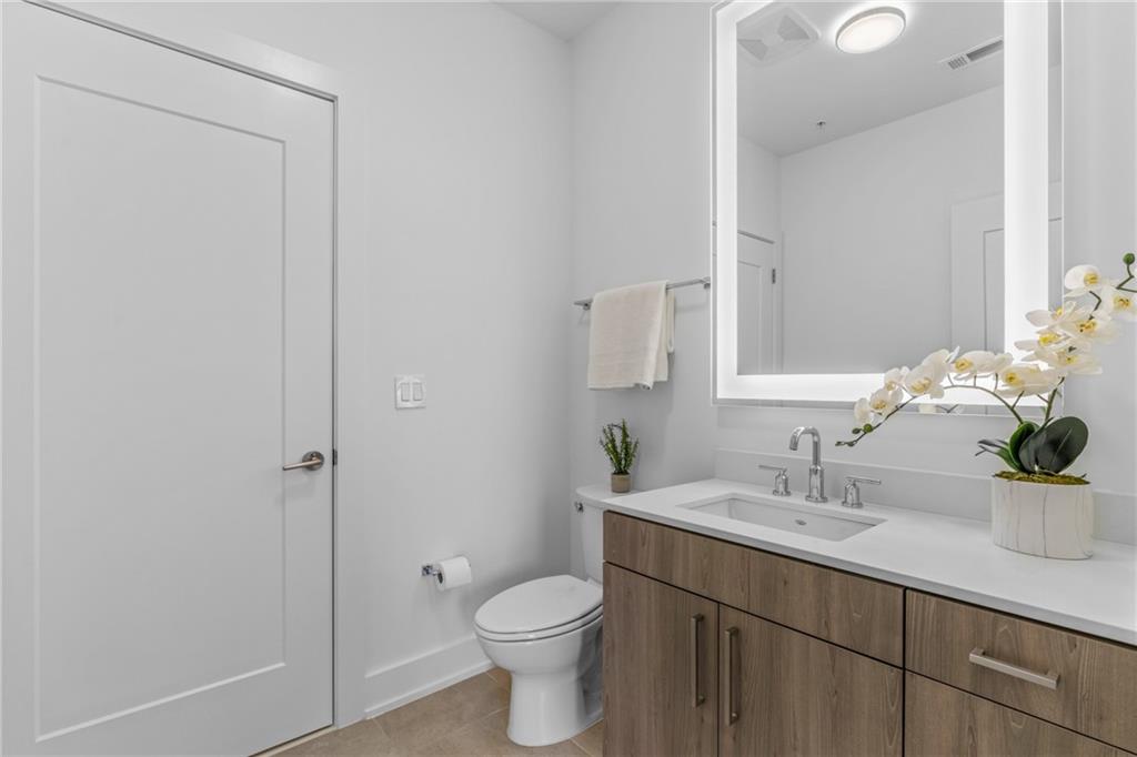 775 Juniper Street NE Unit 522