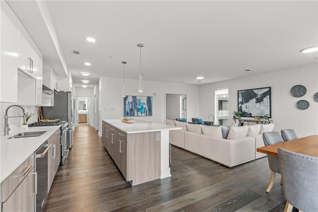 775 Juniper Street NE Unit 522