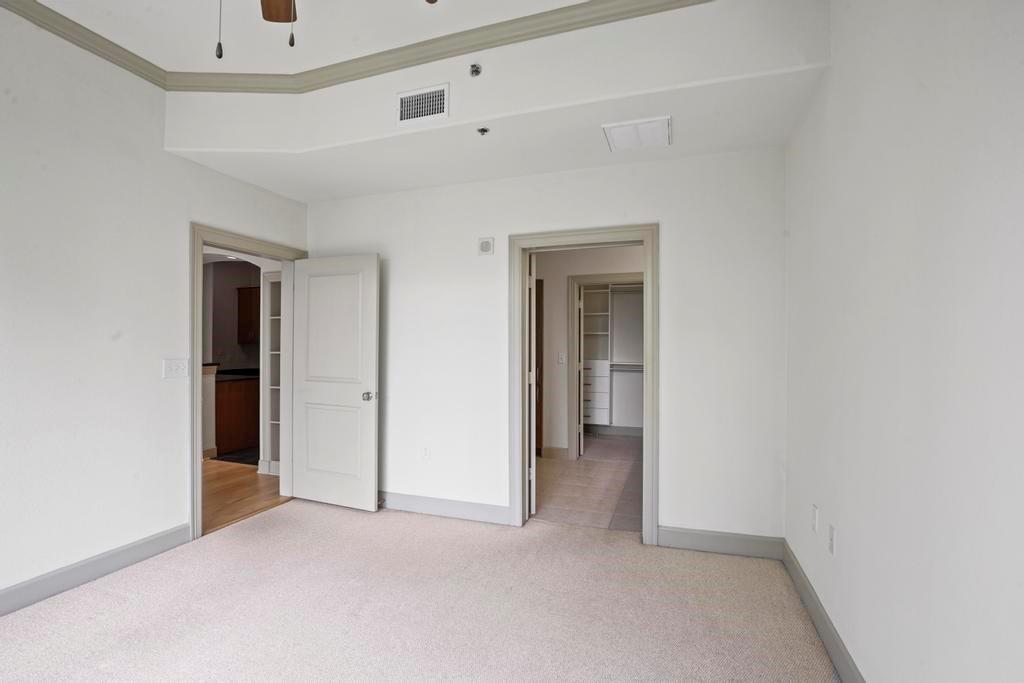 3445 Stratford Road NE Unit 1604
