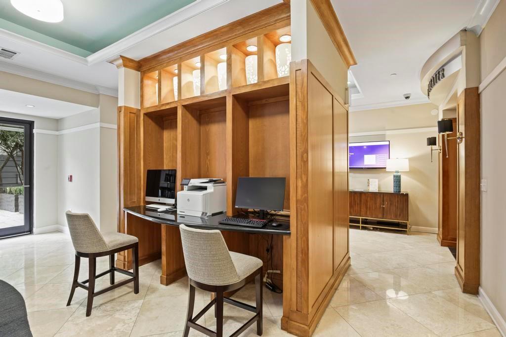 3445 Stratford Road NE Unit 1604