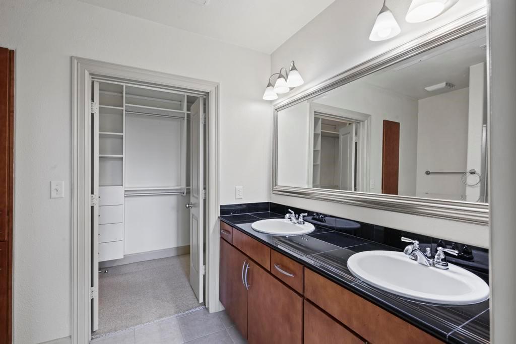 3445 Stratford Road NE Unit 1604