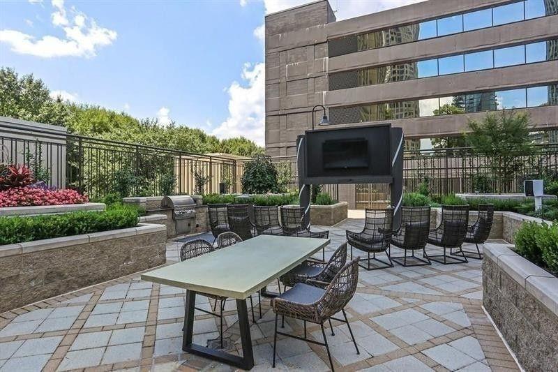 3445 Stratford Road NE Unit 1604
