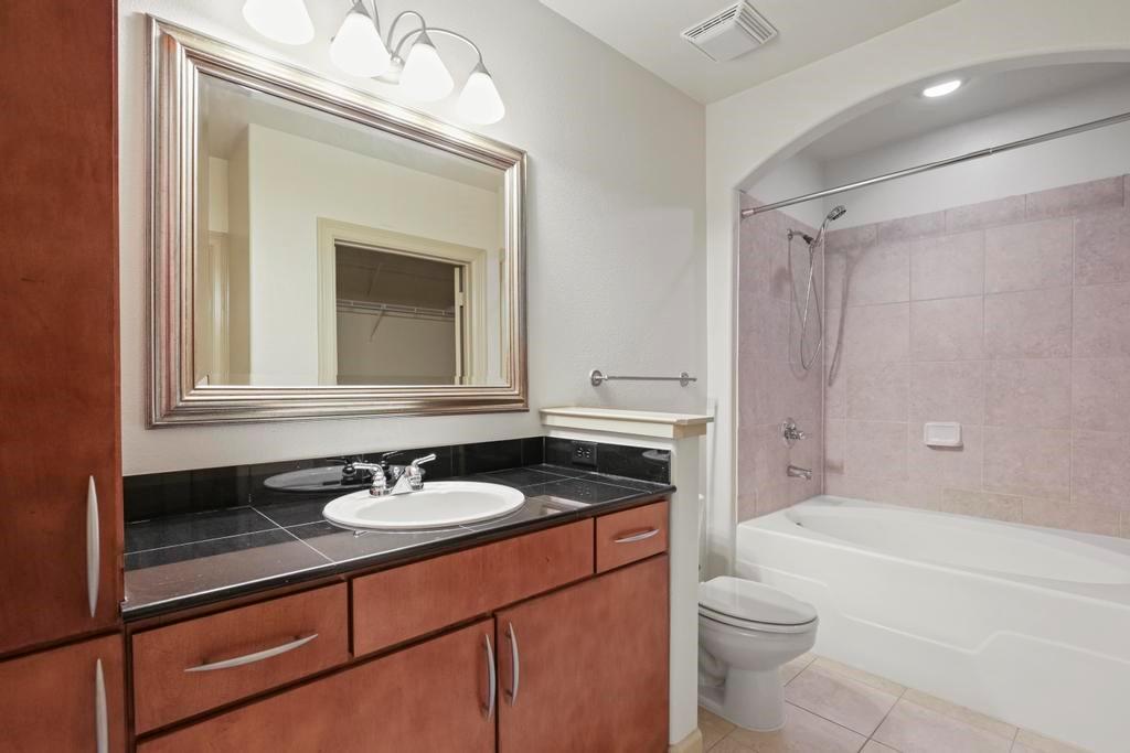 3445 Stratford Road NE Unit 1604