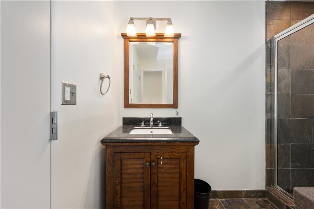 3235 Roswell Road Unit 407