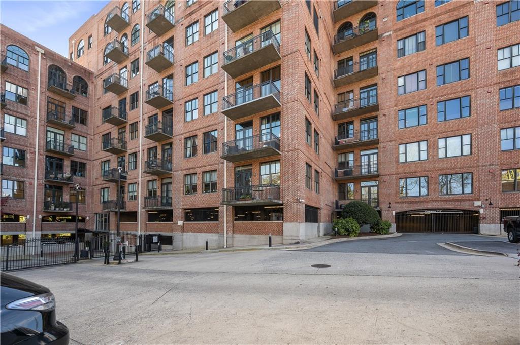 3235 Roswell Road Unit 407