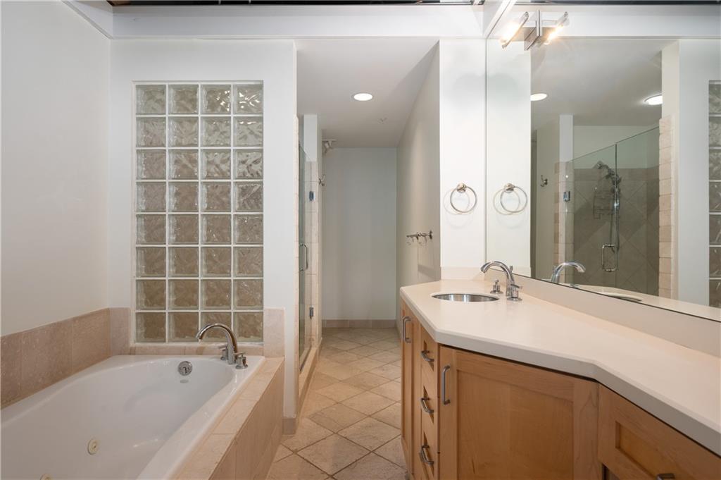 3235 Roswell Road Unit 407