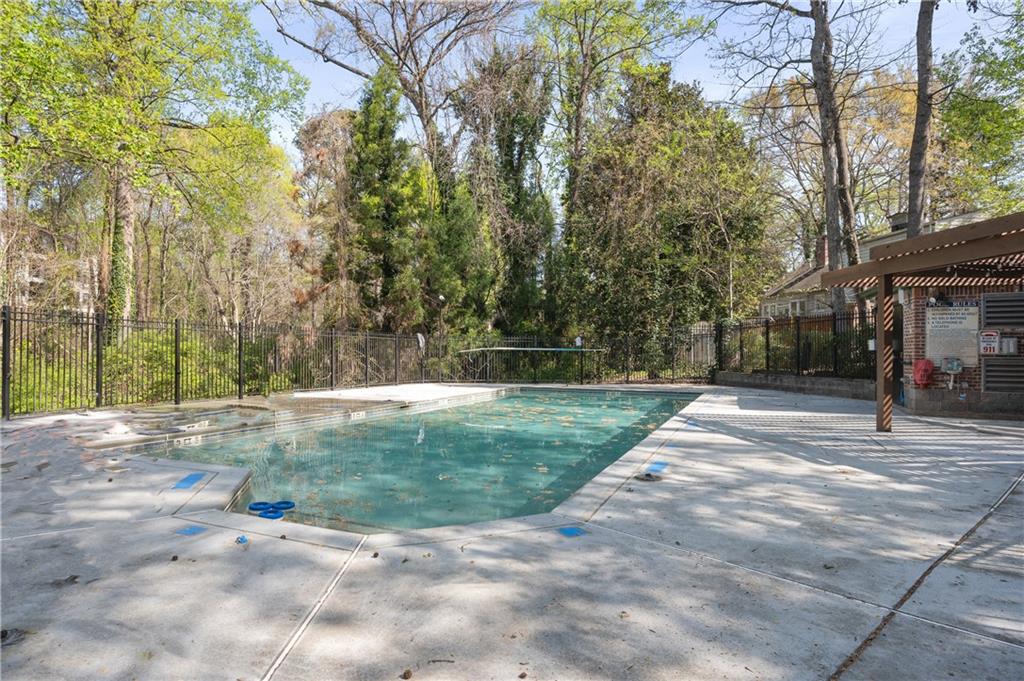 3235 Roswell Road Unit 407