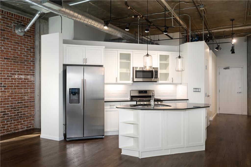 3235 Roswell Road Unit 407