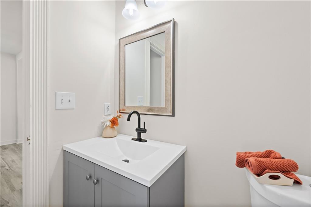 1375 Wenlock Edge Cove