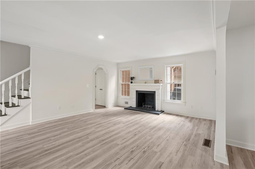 1375 Wenlock Edge Cove
