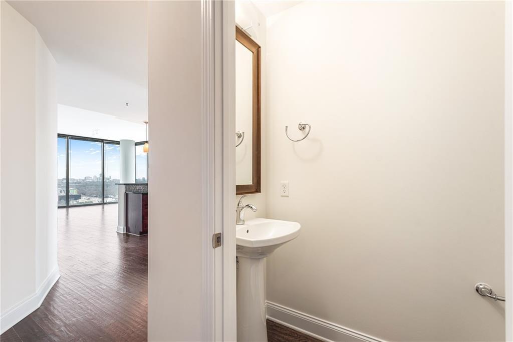 270 17th Street NW Unit 2302