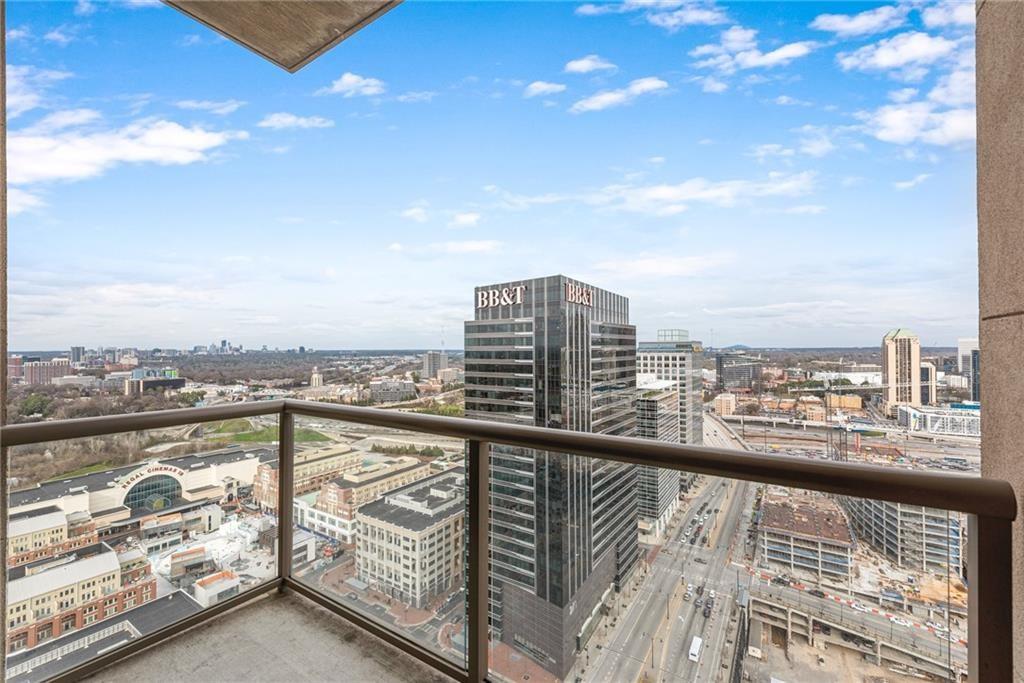 270 17th Street NW Unit 2302