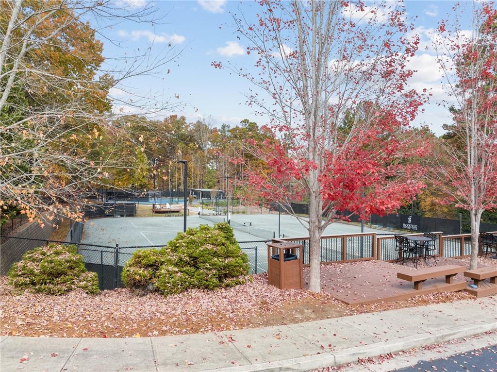 2060 Brassfield Way