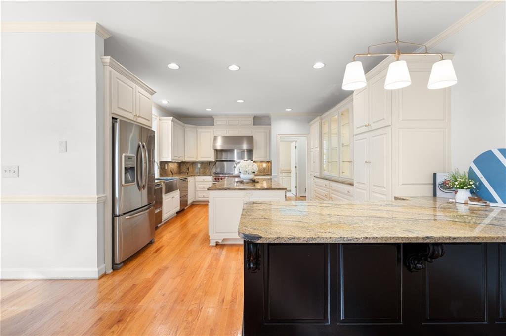 2060 Brassfield Way