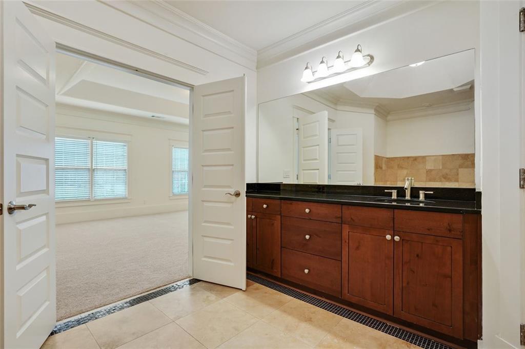 1199 Apperley Place