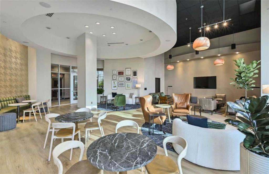 1080 Peachtree Street Unit 1302