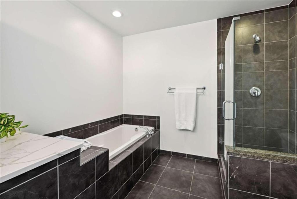 1080 Peachtree Street Unit 1302