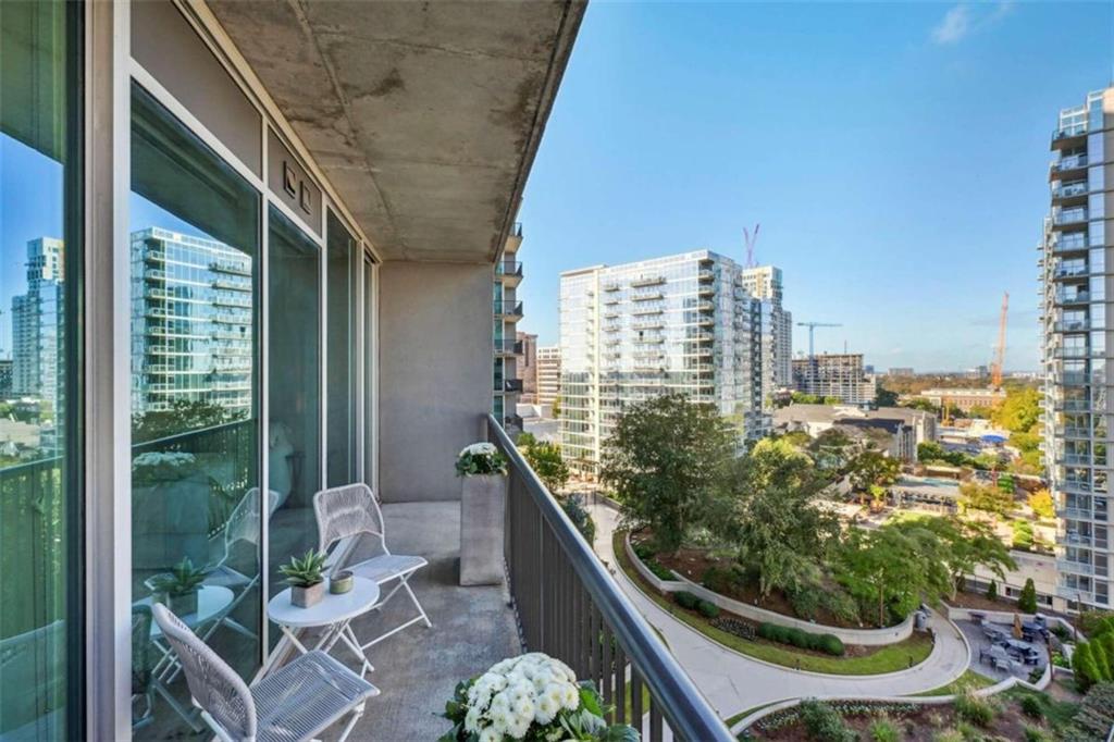 1080 Peachtree Street Unit 1302