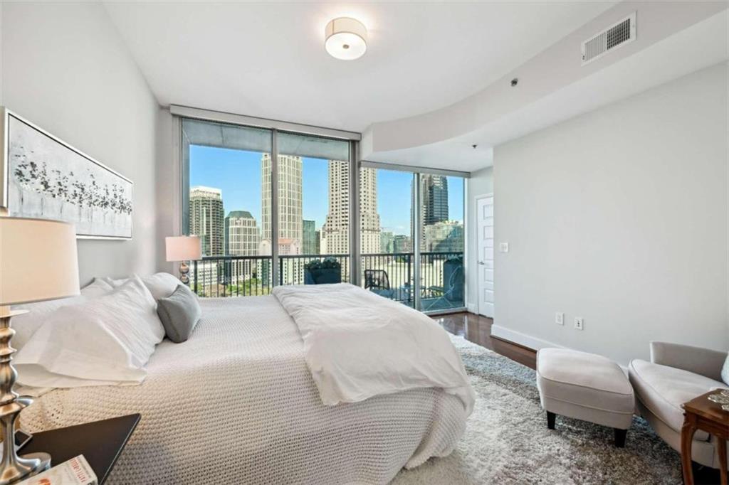 1080 Peachtree Street Unit 1302