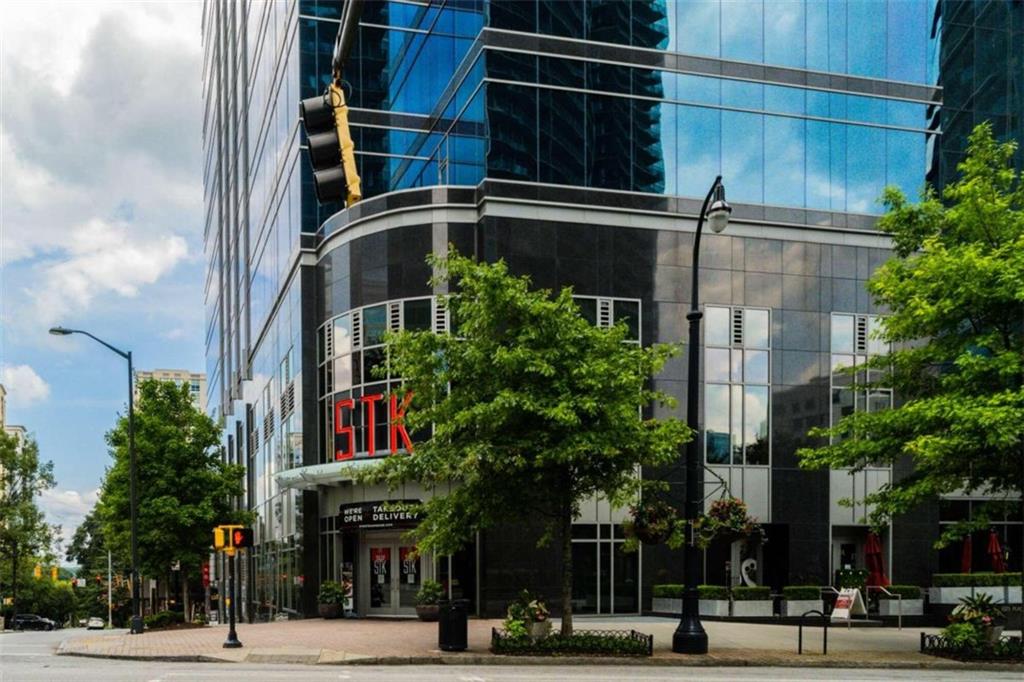 1080 Peachtree Street Unit 1302
