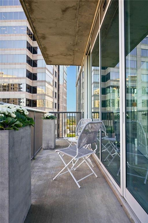 1080 Peachtree Street Unit 1302