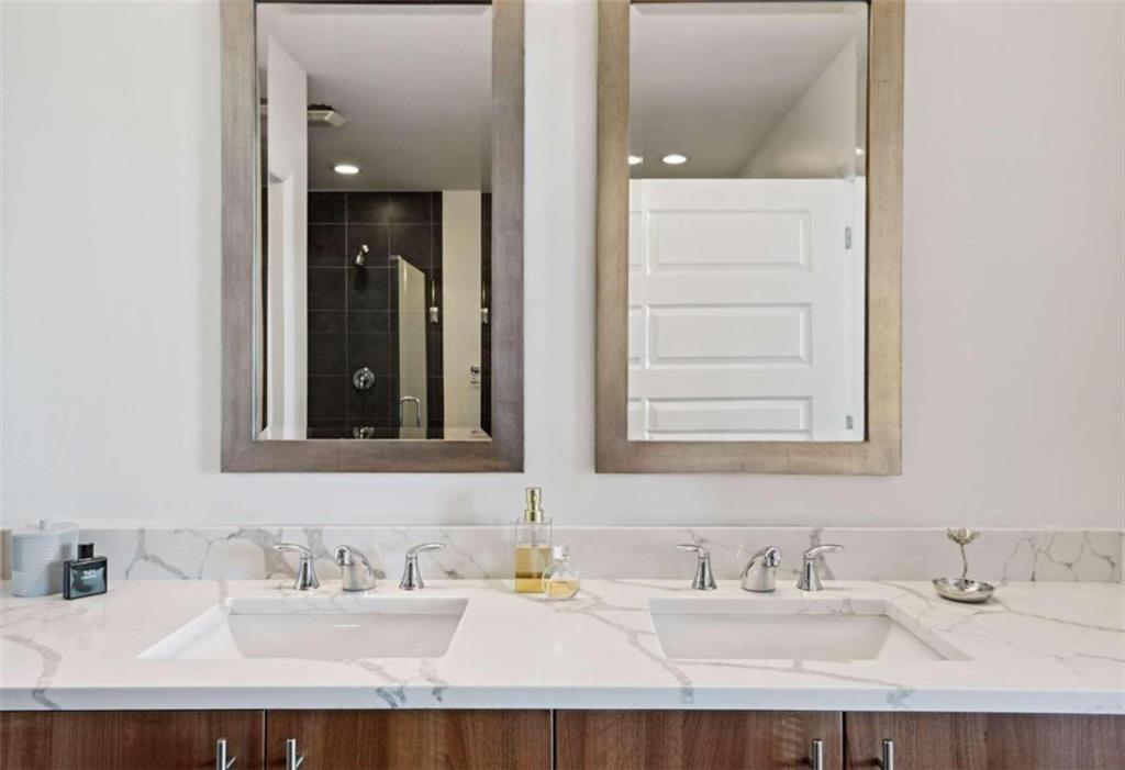 1080 Peachtree Street Unit 1302