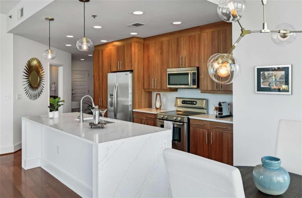 1080 Peachtree Street Unit 1302