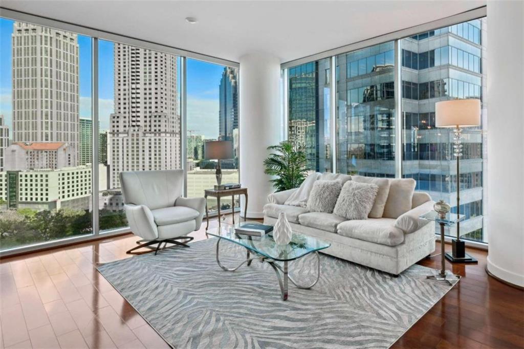 1080 Peachtree Street Unit 1302