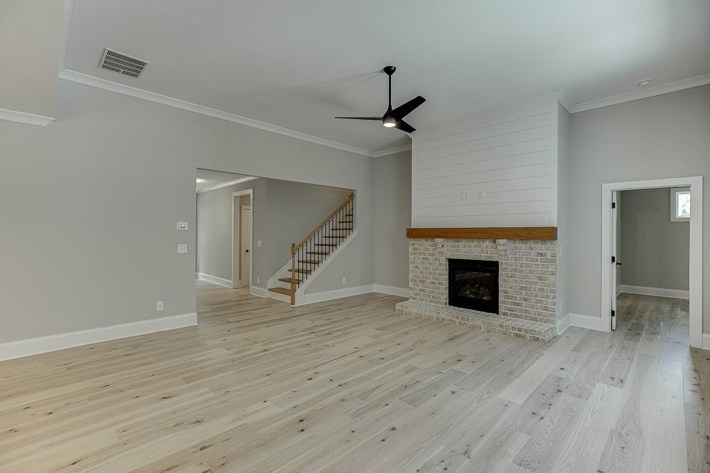 545 Power Avenue