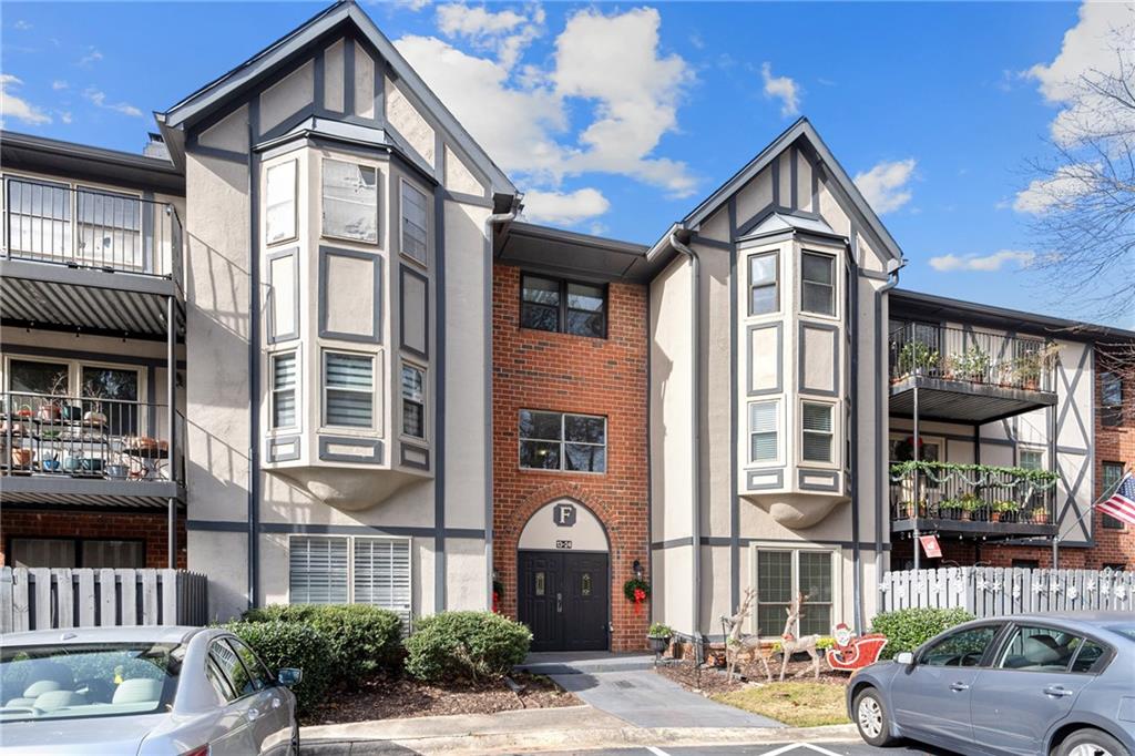 6851 Roswell Road Unit F15