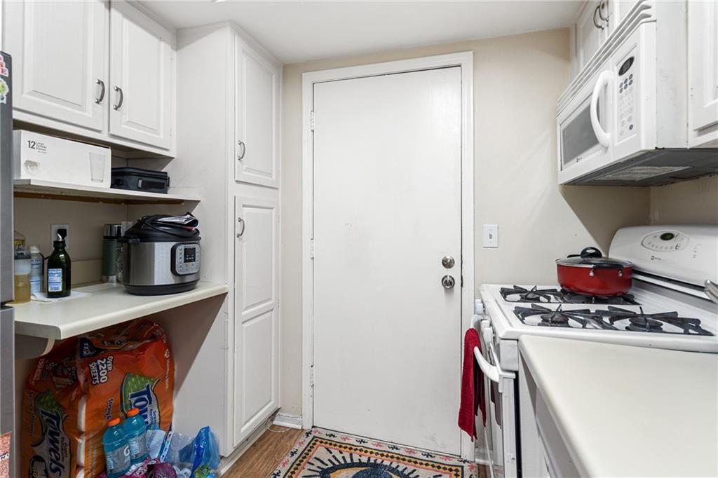 6851 Roswell Road Unit F15