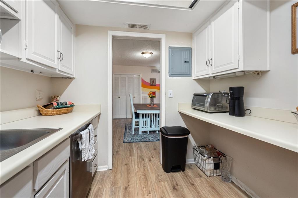 6851 Roswell Road Unit F15