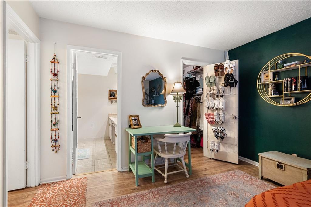 6851 Roswell Road Unit F15