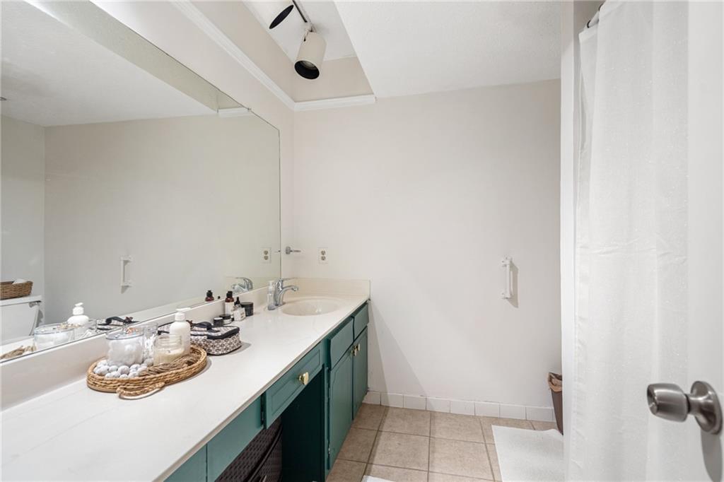 6851 Roswell Road Unit F15
