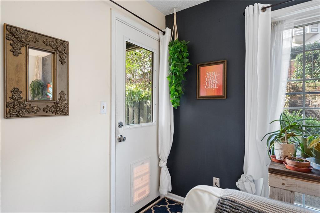 6851 Roswell Road Unit F15