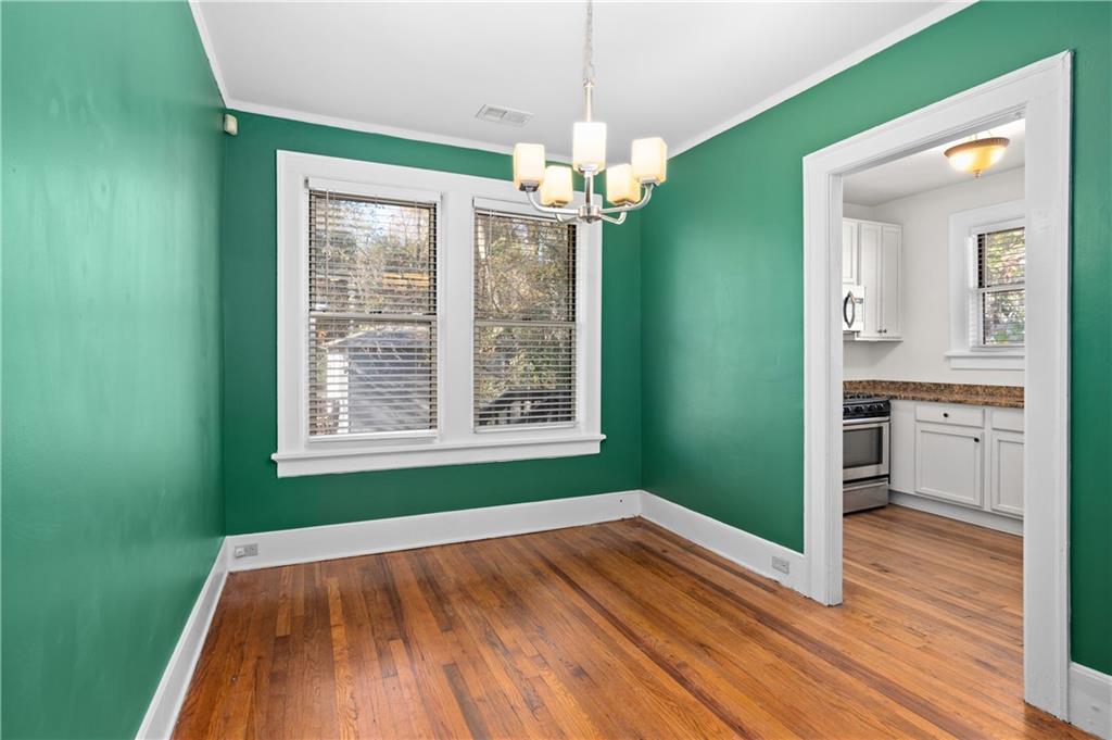 716 Lakeview Avenue NE Unit 3