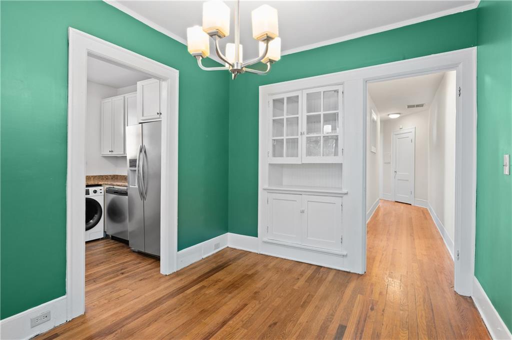 716 Lakeview Avenue NE Unit 3