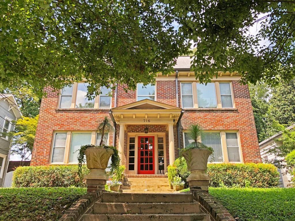 716 Lakeview Avenue NE Unit 3