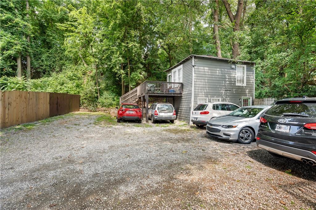 716 Lakeview Avenue NE Unit 3