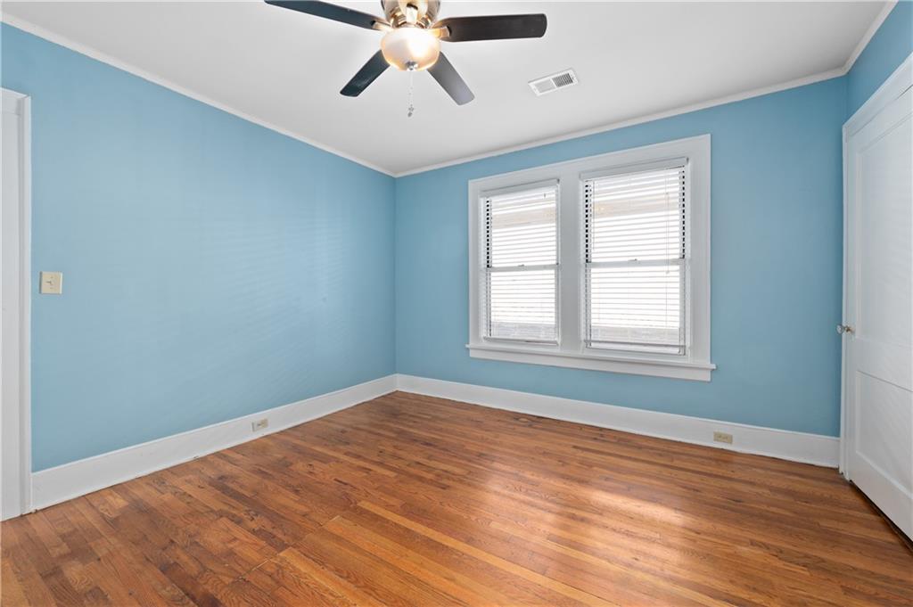 716 Lakeview Avenue NE Unit 3