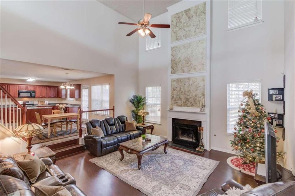 2806 Spence Ct