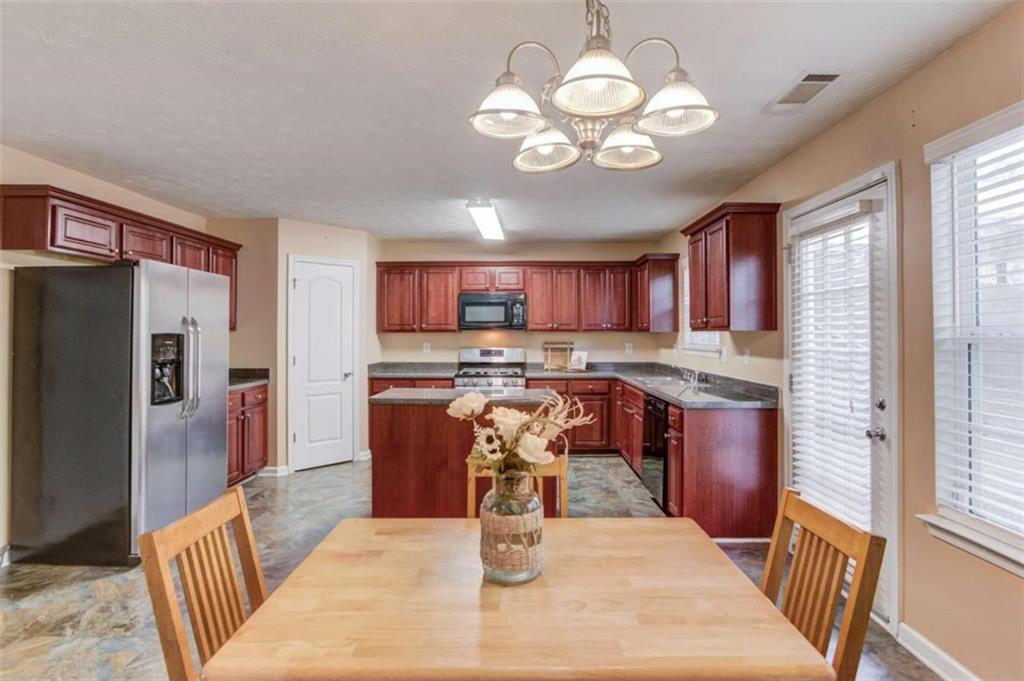 2806 Spence Ct