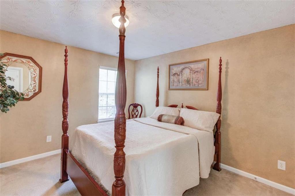 2806 Spence Ct